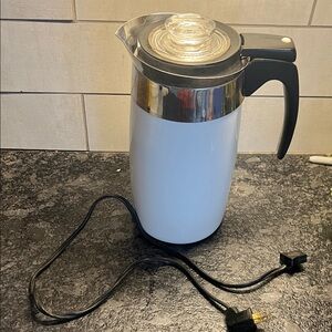 10 cup White Frost coffee percolator. All white. Very pretty. Great condition
